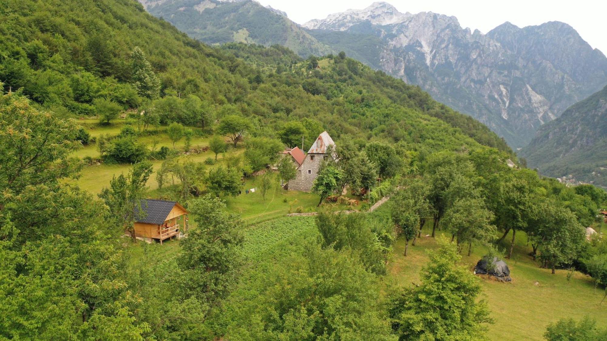 Hotel Bujtina Shkambi Theth Esterno foto