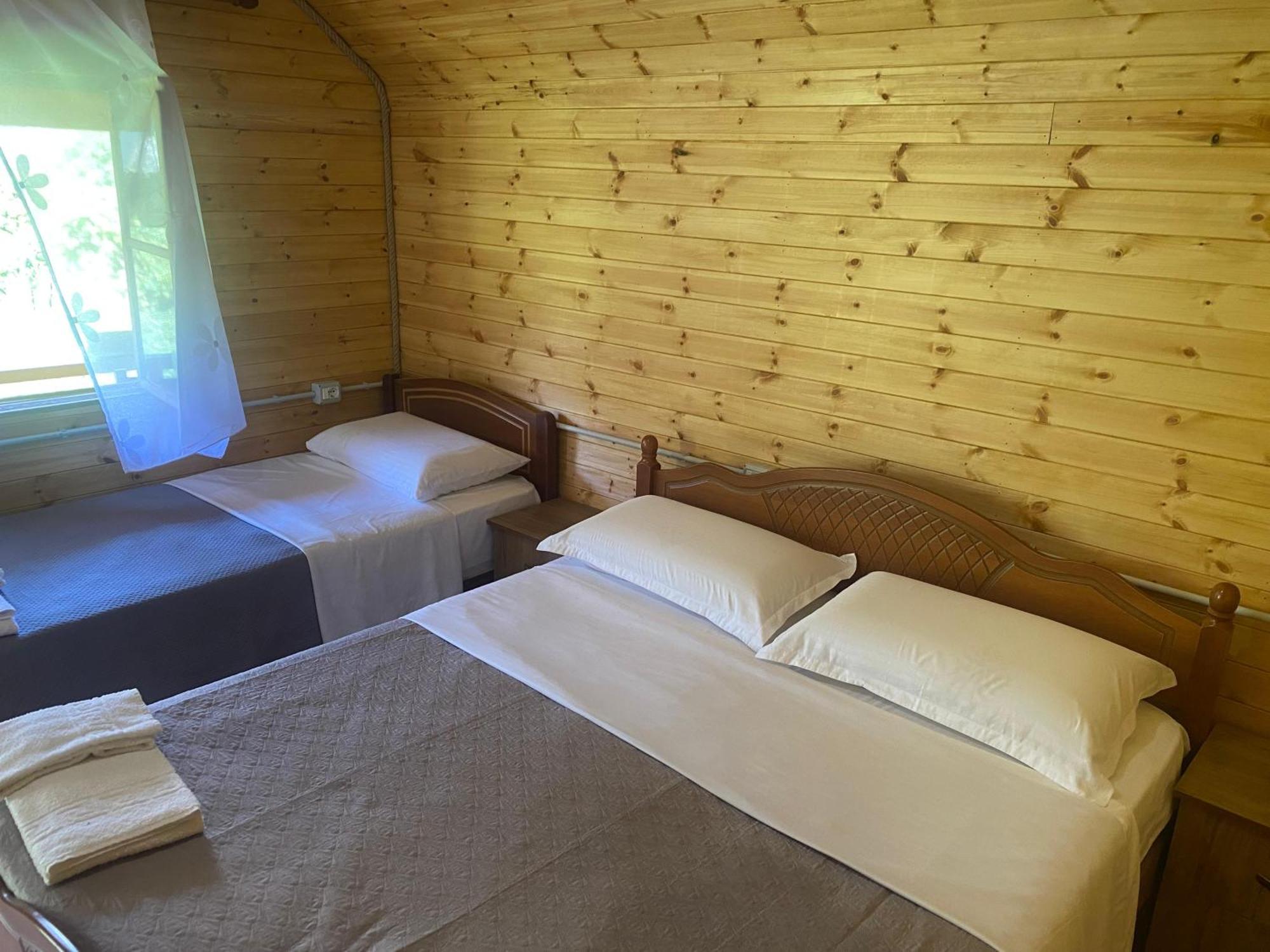 Hotel Bujtina Shkambi Theth Esterno foto