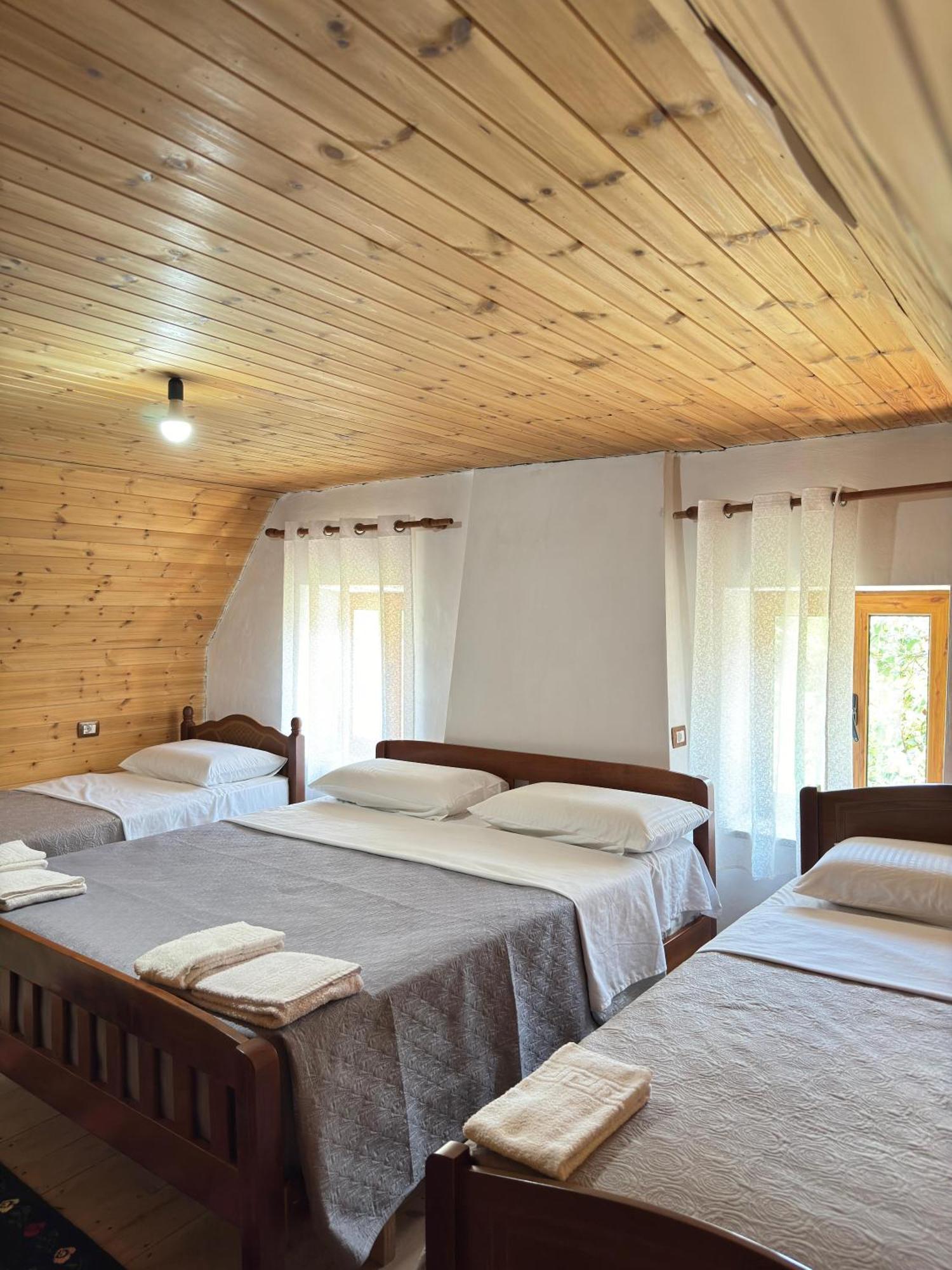 Hotel Bujtina Shkambi Theth Esterno foto