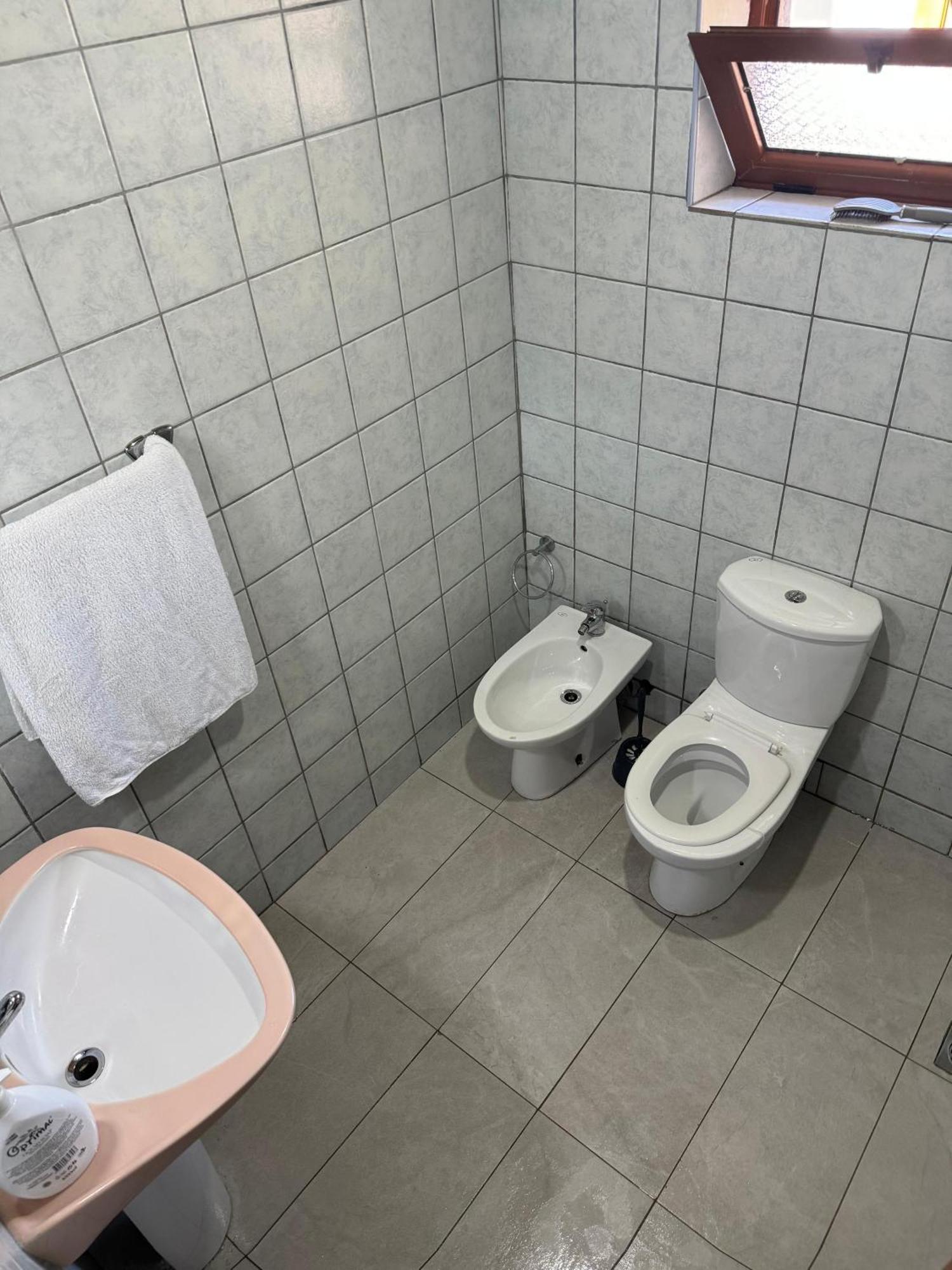 Hotel Bujtina Shkambi Theth Esterno foto